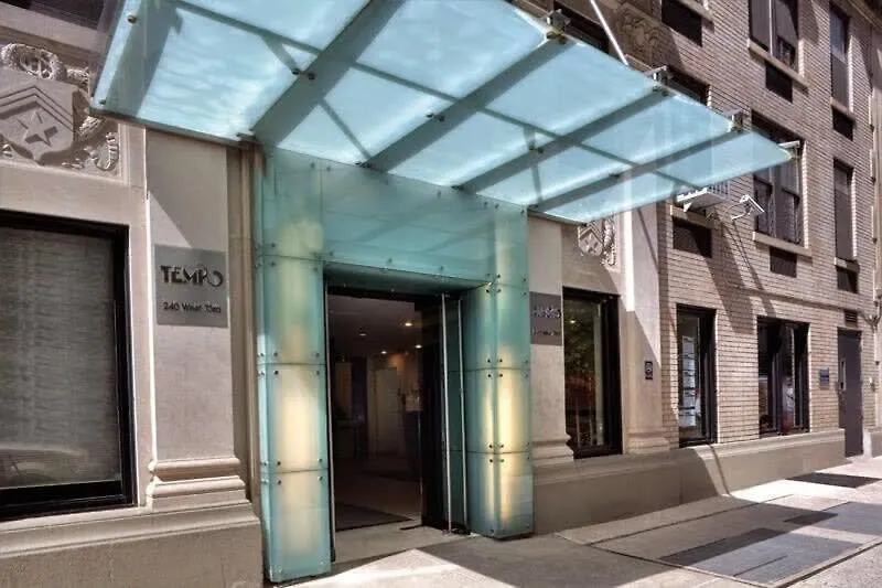 73-1104 New Studio Uws Doorman Gym New York