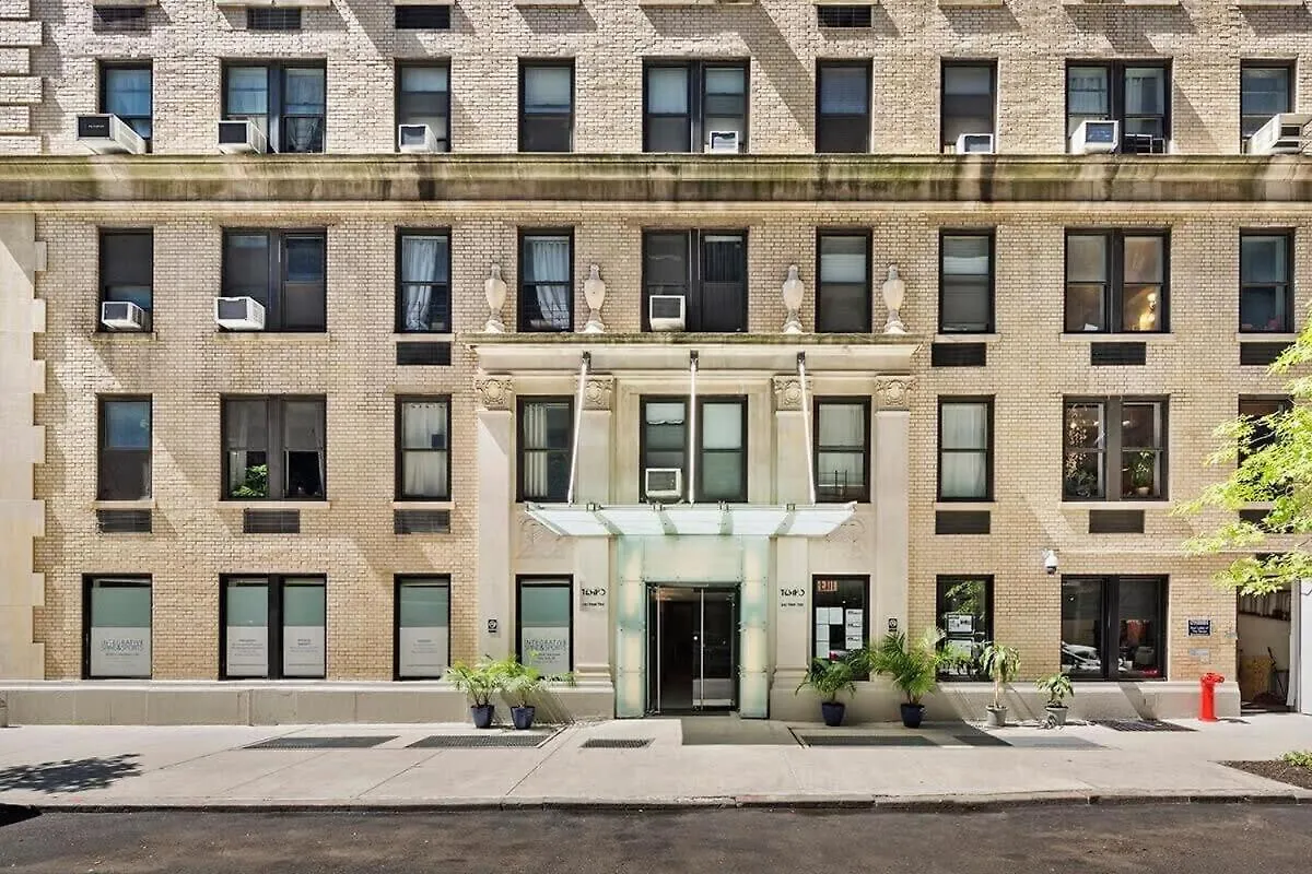73-1104 New Studio Uws Doorman Gym New York 0*,  USA